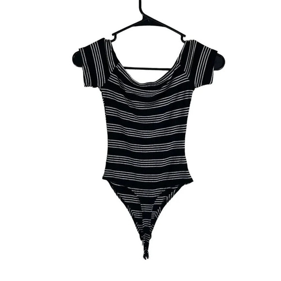 Windsor Black and White Striped Bodysuit Size XS Short Sleeve Stretch Knit - Picture 1 of 5
